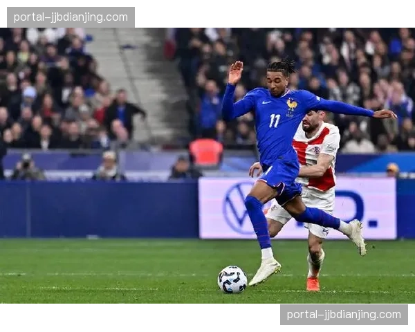 奥利塞前腰位置自由度 拜仁攻击手在德尚体系中的战术权重有待观察